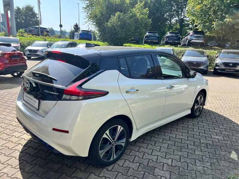 Nissan Leaf e+ 62KW Tekna / BOSE / NAVI / 360° / PDC