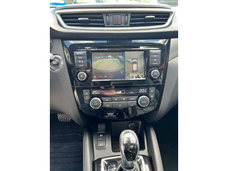 Nissan Qashqai 150PS 4x4 Automatik Tekna+ Topmodel / LED / 360° / LEDER / AHK