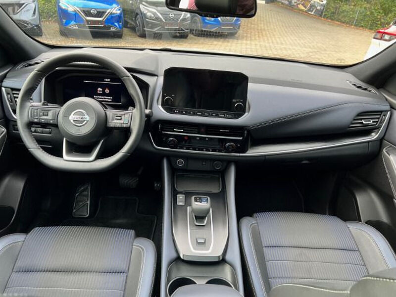 Nissan Qashqai 158PS Automatik Tekna / 360° / LED / HEAD-UP / AHK