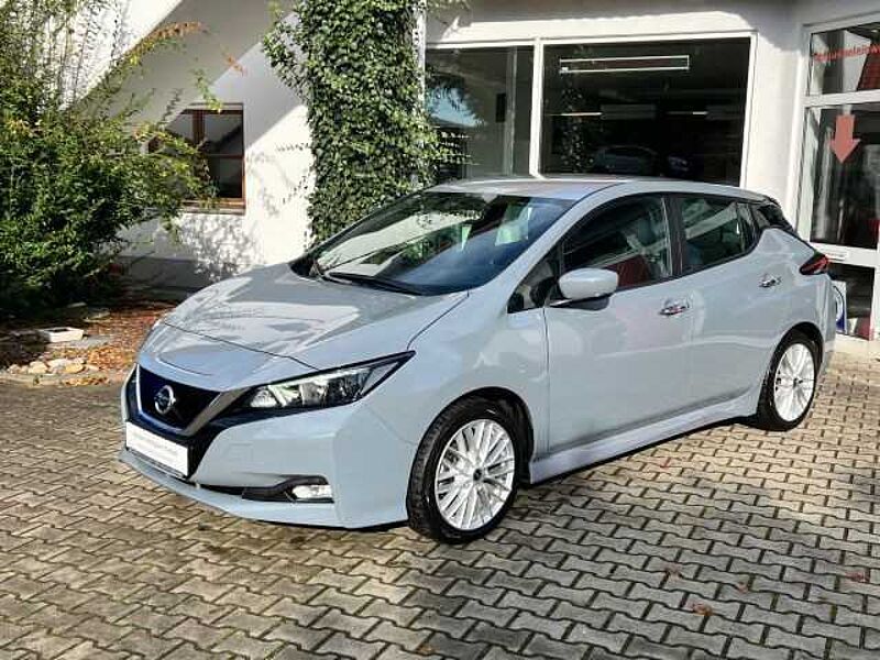 Nissan Leaf 40KW 150PS Acenta / Radio / DAB / Klima / Sitzheizung