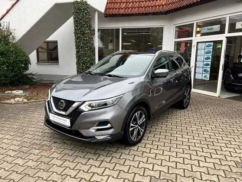 Nissan Qashqai 158PS DCT Akari / NAVI / LEDER / 360°