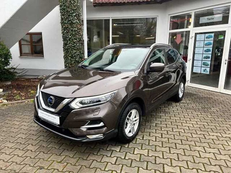 Nissan Qashqai 1.6DIG-T 162PS N-Connecta / NAVI / 360° / LED