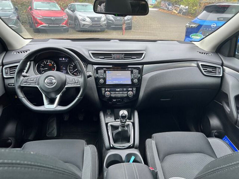 Nissan Qashqai 1.6DIG-T 162PS N-Connecta / NAVI / 360° / LED