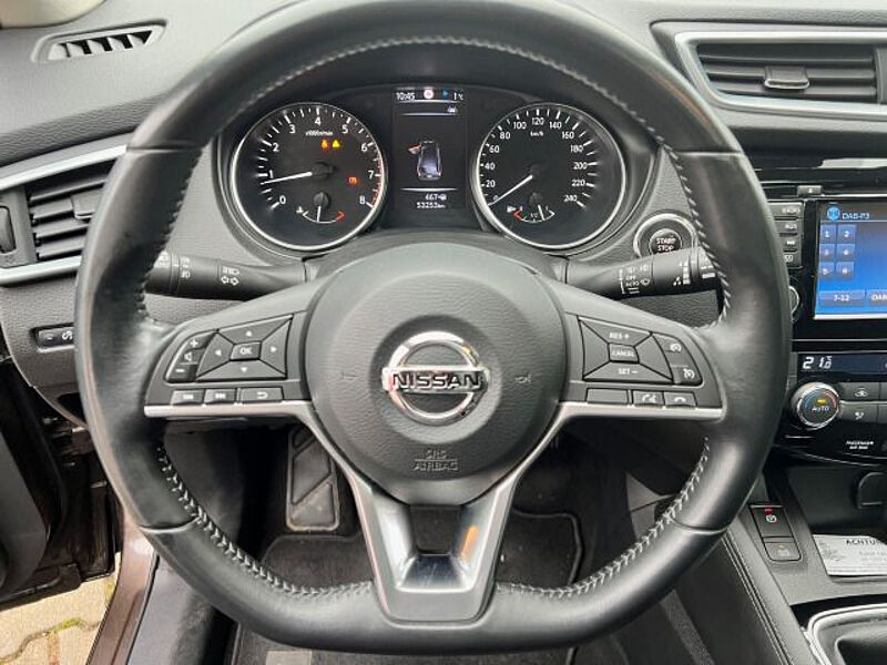 Nissan Qashqai 1.6DIG-T 162PS N-Connecta / NAVI / 360° / LED