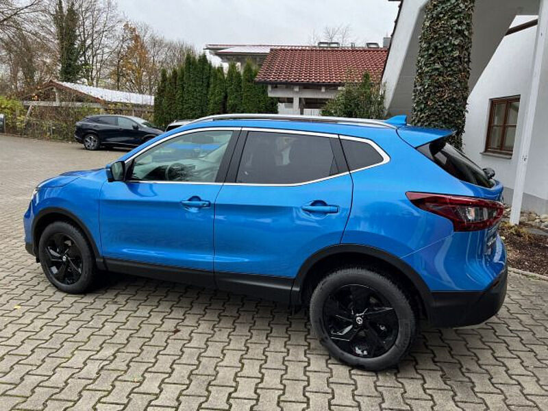 Nissan Qashqai 158PS DCT Zama / NAVI / PDC / 360°