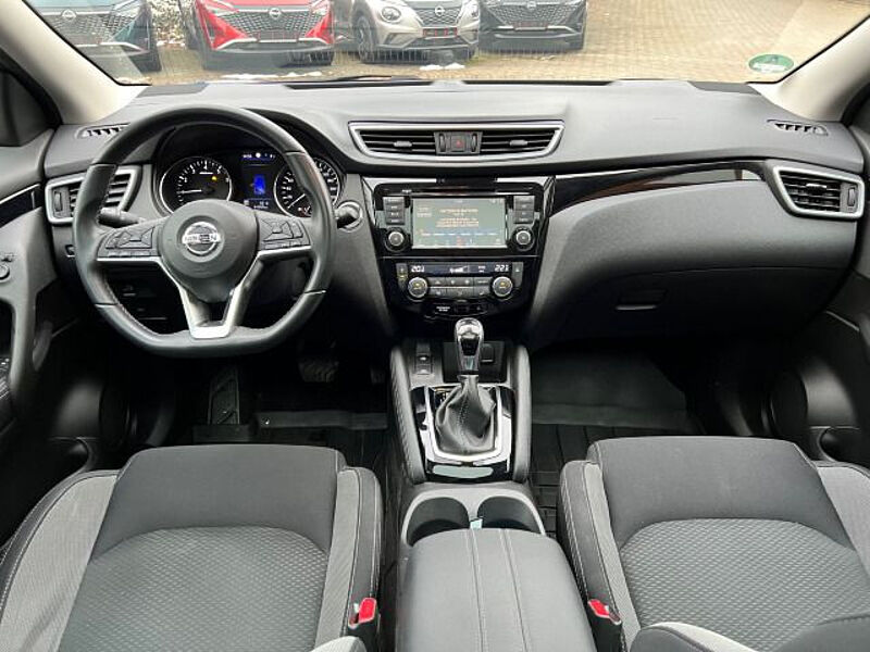 Nissan Qashqai 158PS DCT Zama / NAVI / PDC / 360°