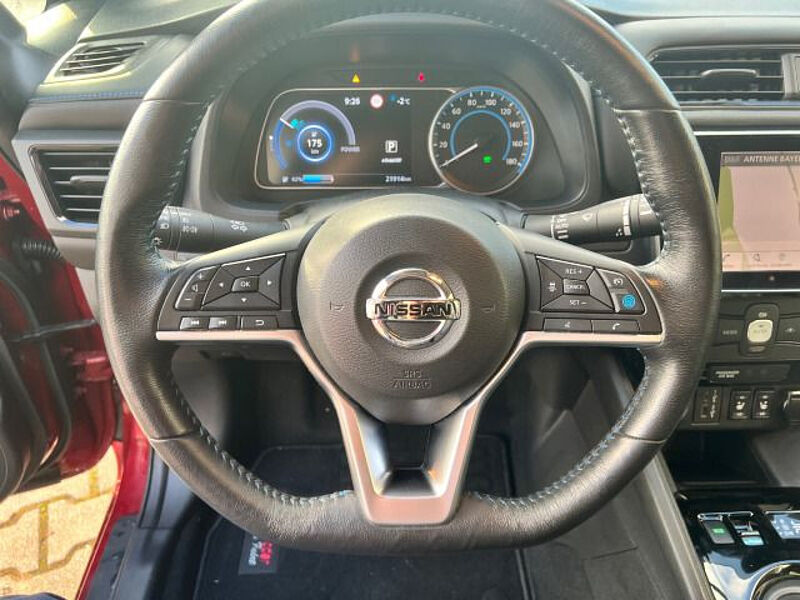 Nissan Leaf 217PS 62KW e+ N-Connecta / LED / NAVI / 360°