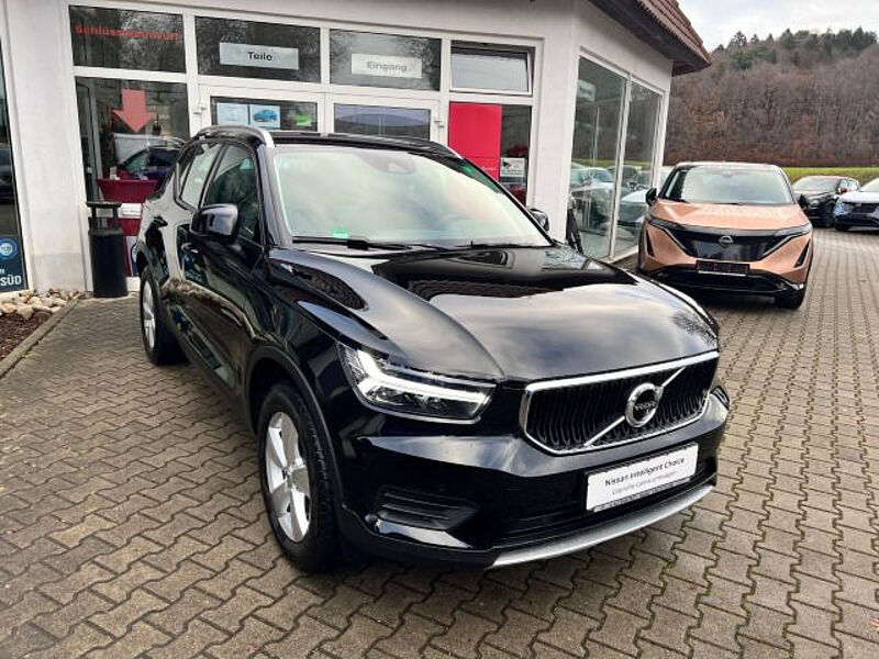 Volvo XC40 163PS Automatik Momentum Pro / LED / SITZHEIZUNG