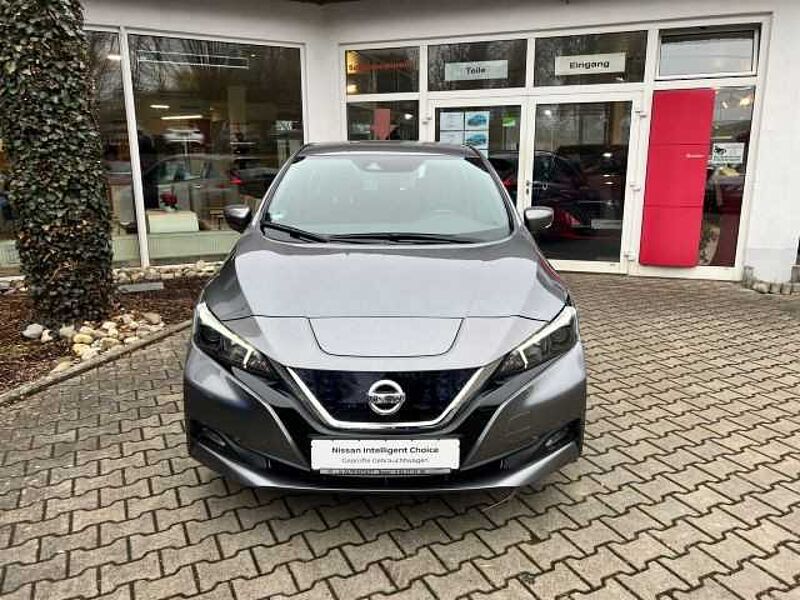 Nissan Leaf 40KW 150PS Acenta / KLIMA / CARPLAY / SITZHEIZUNG