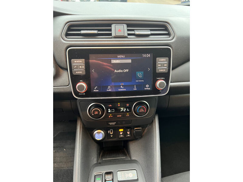 Nissan Leaf 40KW 150PS Acenta / KLIMA / CARPLAY / SITZHEIZUNG