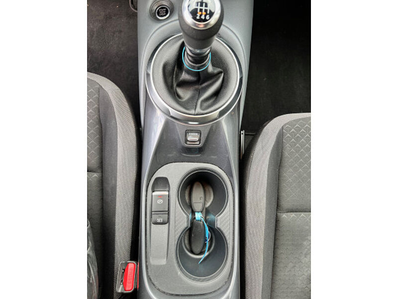 Nissan Juke 117PS N-Connecta / NAVI / SITZHEIZUNG / LED