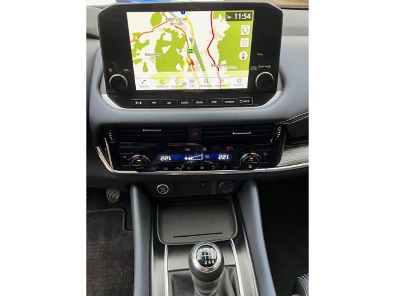 Nissan Qashqai 158PS MHEV Tekna / NAVI / 360° / LED / LEDER