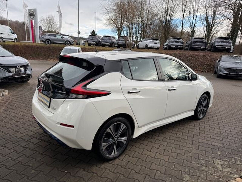 Nissan Leaf e+ 62KW 217PS Acenta / Sitzheizung / 8-fach / Rückfahrkamera