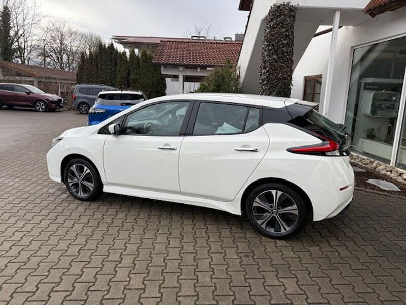 Nissan Leaf e+ 62KW 217PS Acenta / Sitzheizung / 8-fach / Rückfahrkamera